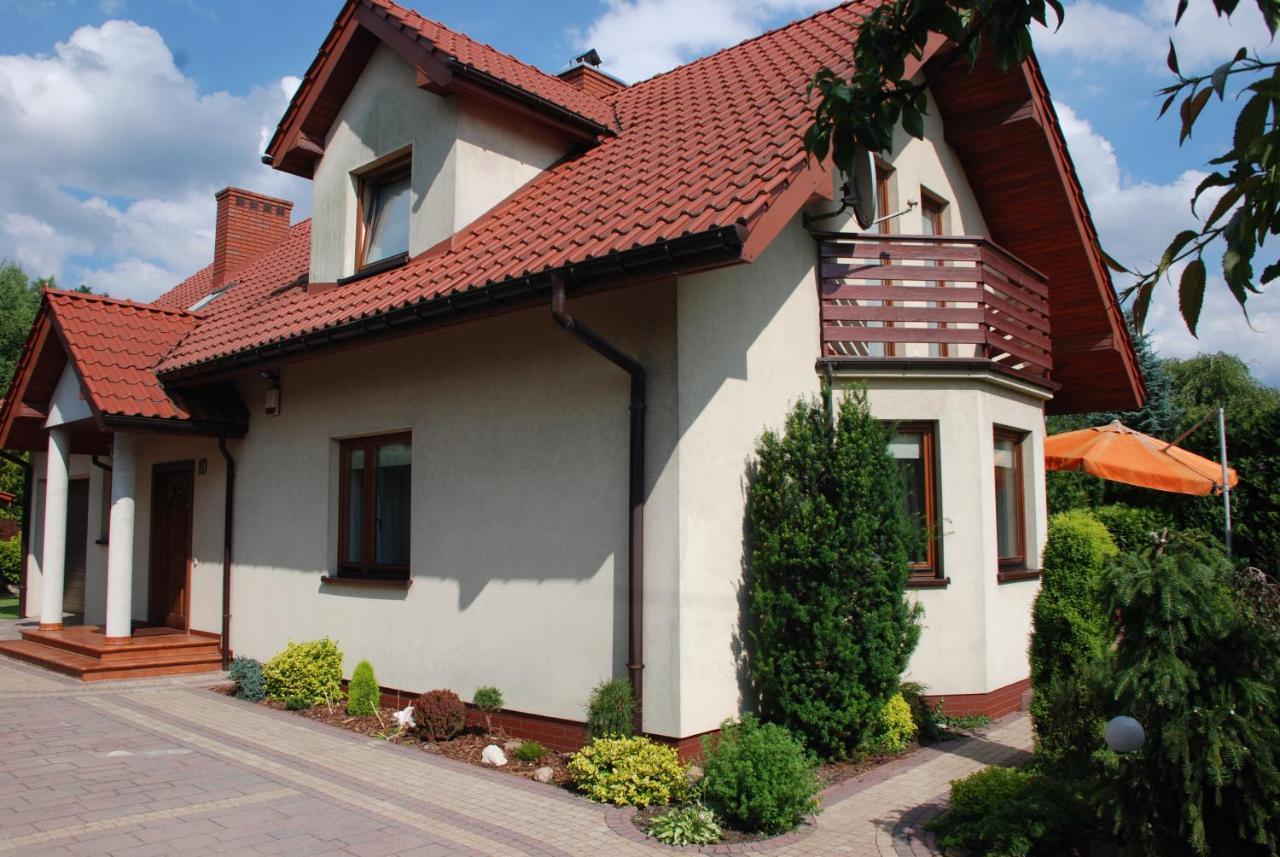 Dom Z Ogrodem Villa Limanowa Dış mekan fotoğraf